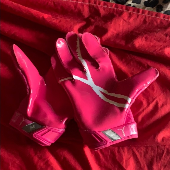 nike crucial catch gloves